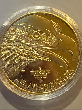 Gold Liberty Eagle Collector Coin - Golden Finish